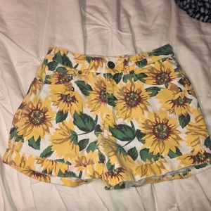 Bullhead Denim Sunflower Mom Shorts!